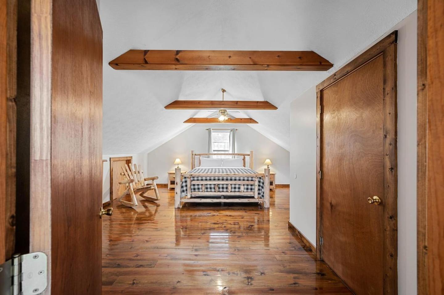 Dog Friendly! Views! Hot Tub! Close To Pf! Gsmnp Sevierville Bagian luar foto