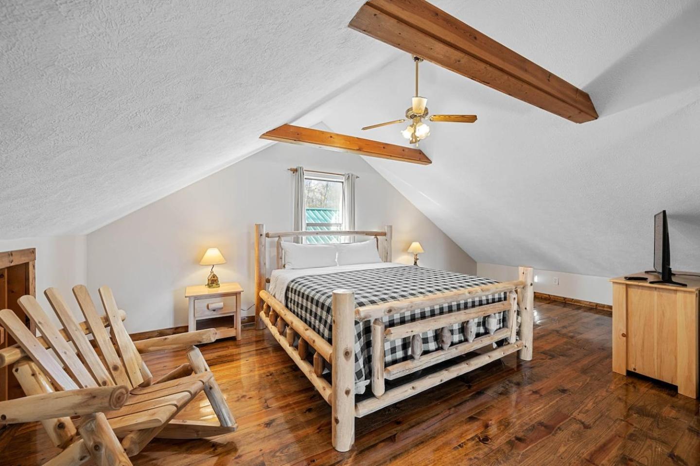 Dog Friendly! Views! Hot Tub! Close To Pf! Gsmnp Sevierville Bagian luar foto
