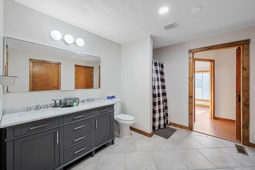 Dog Friendly! Views! Hot Tub! Close To Pf! Gsmnp Sevierville Bagian luar foto