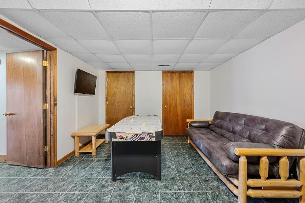 Dog Friendly! Views! Hot Tub! Close To Pf! Gsmnp Sevierville Bagian luar foto