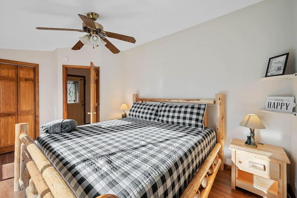 Dog Friendly! Views! Hot Tub! Close To Pf! Gsmnp Sevierville Bagian luar foto