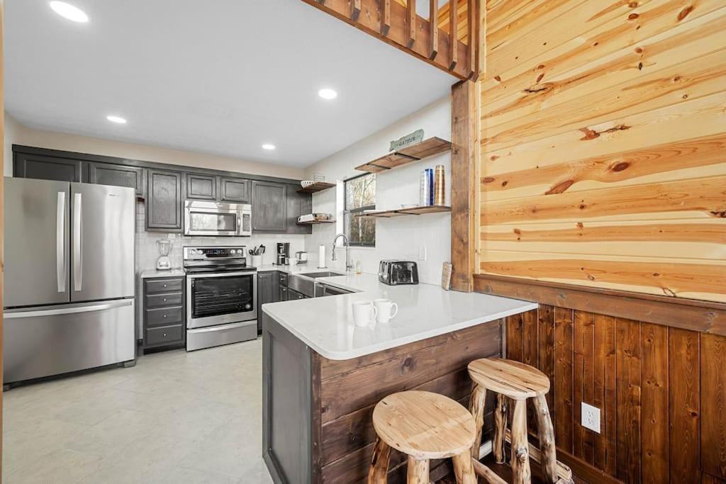 Dog Friendly! Views! Hot Tub! Close To Pf! Gsmnp Sevierville Bagian luar foto
